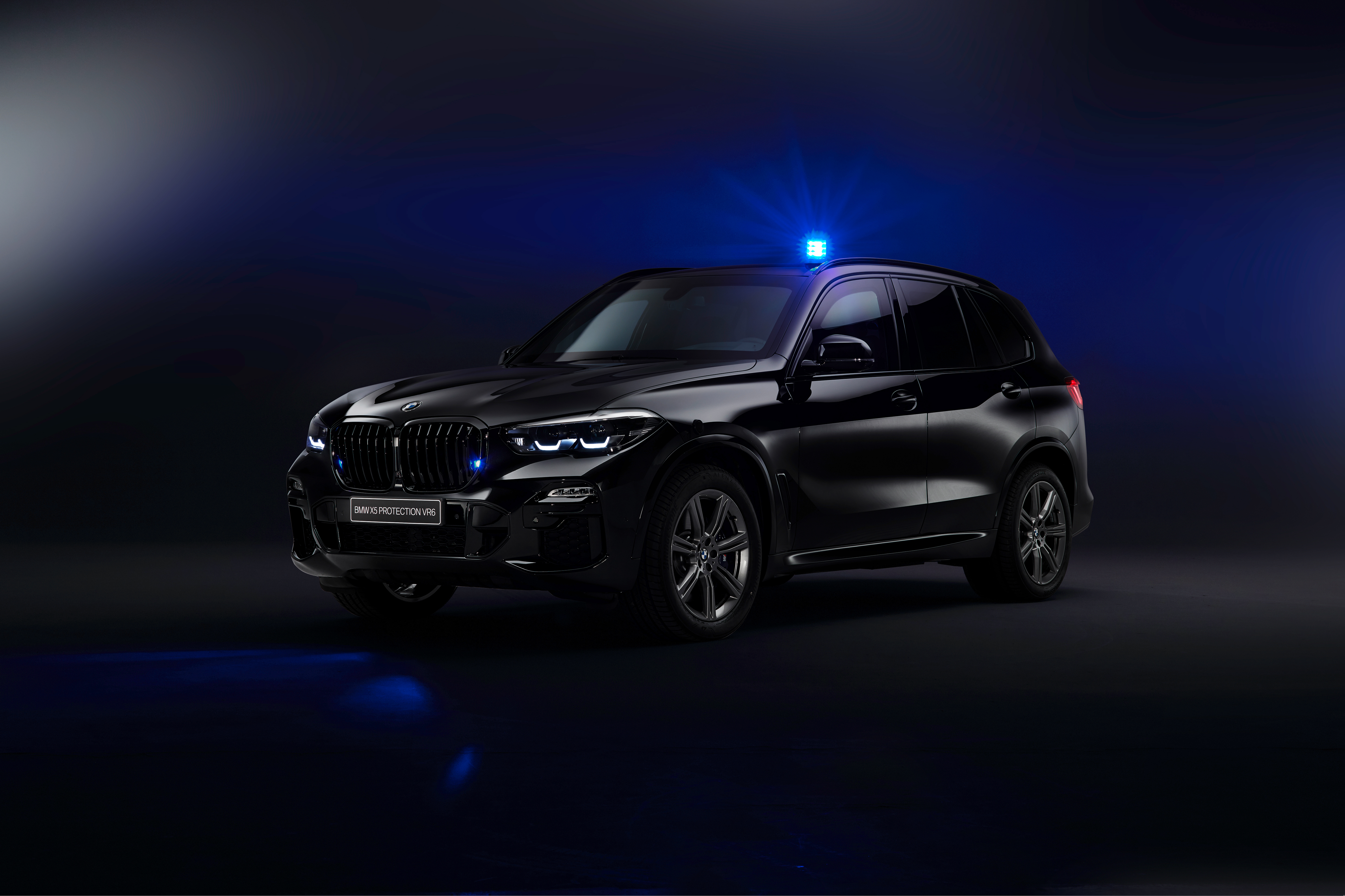The X5 VR6 Protection Is A Tactical SAV With A Vigilant Mission