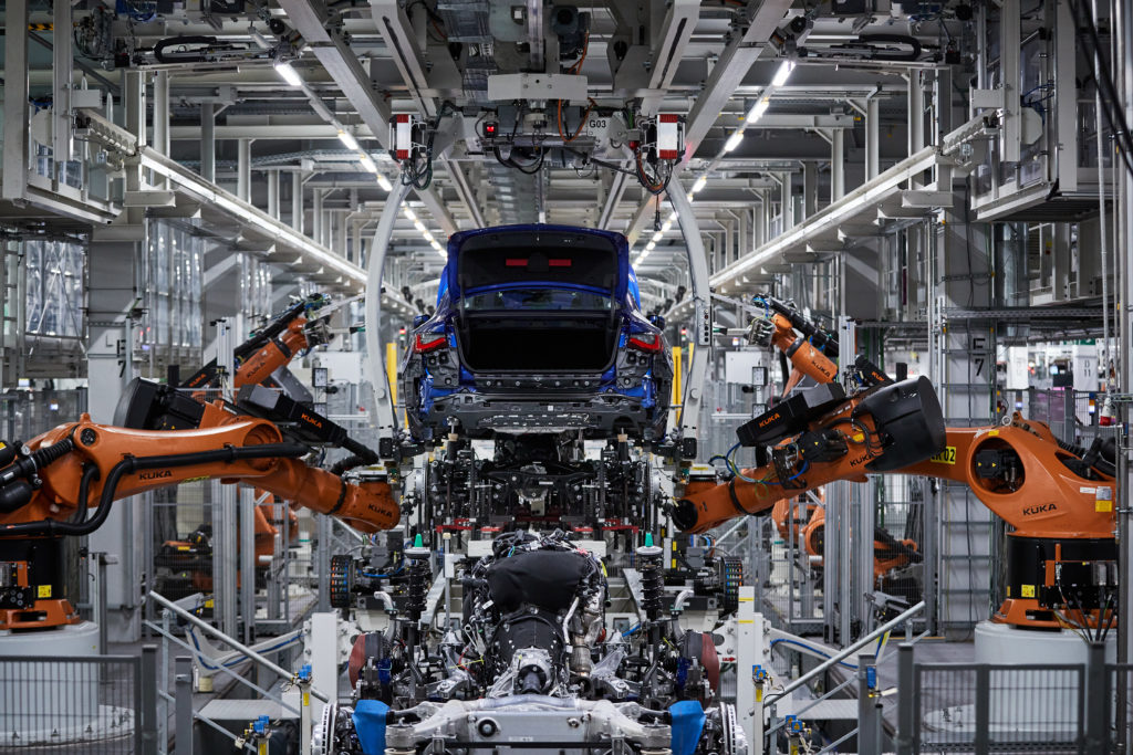 BMW G22 4 Series Production