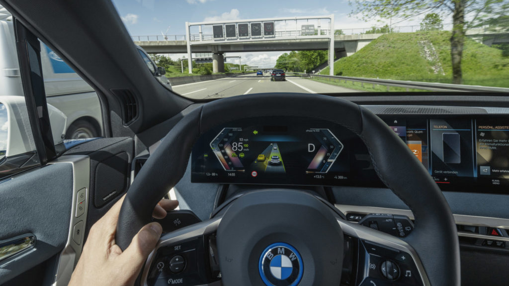 BMW iX Self Driving