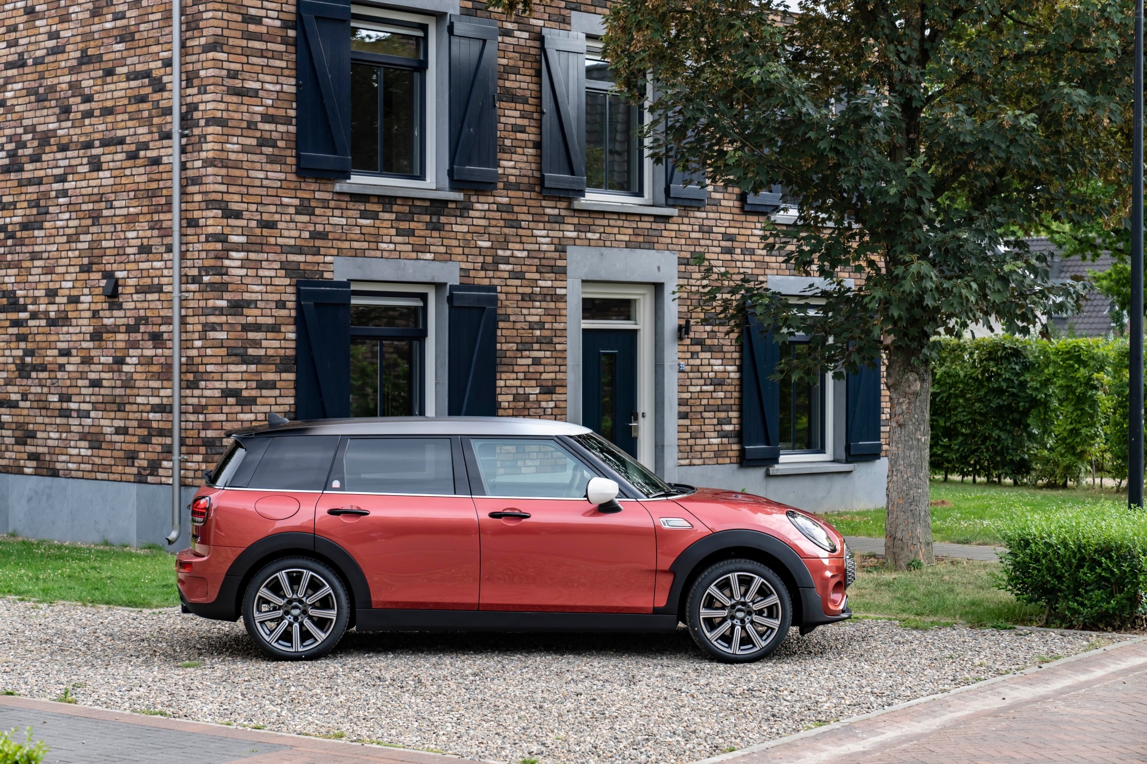 P90474444_lowRes_mini-cooper-s