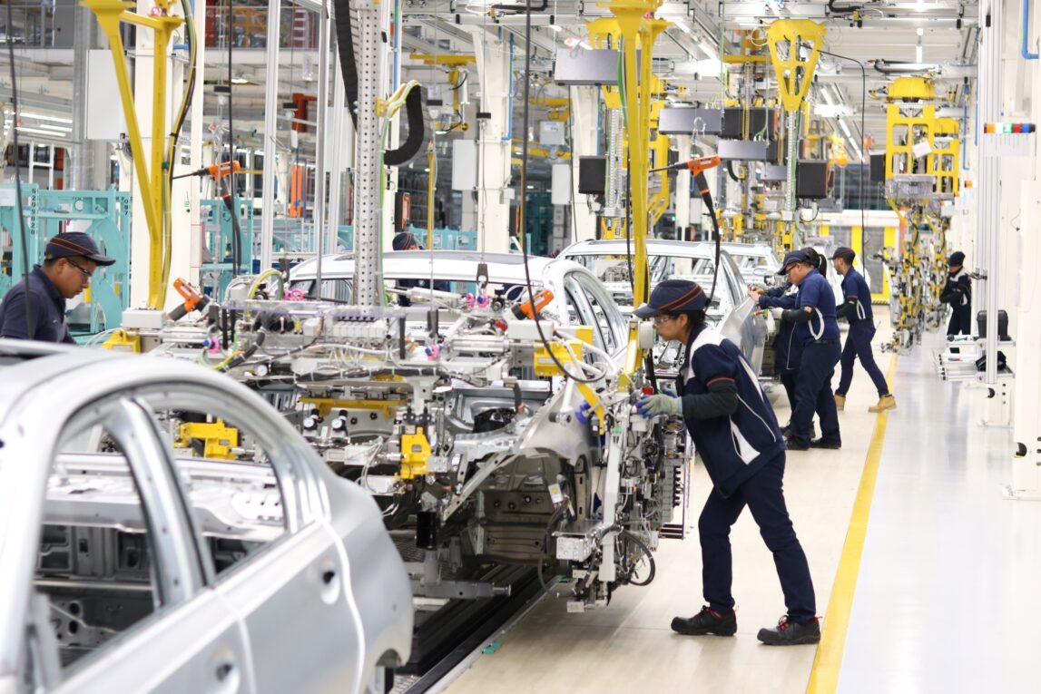 BMW EVProduction Timeline Shortens With 16.4BillionPeso Investment