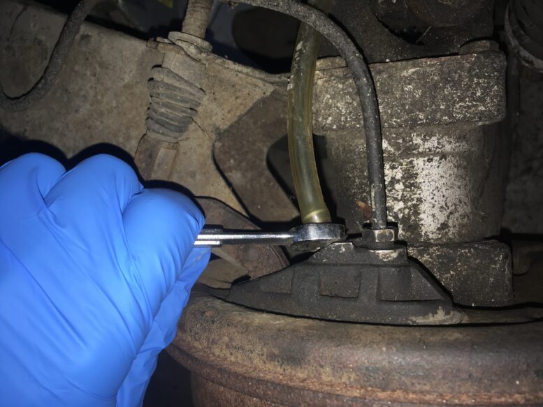 Brake Bleeding Tool Not Working at Mary Arthur blog