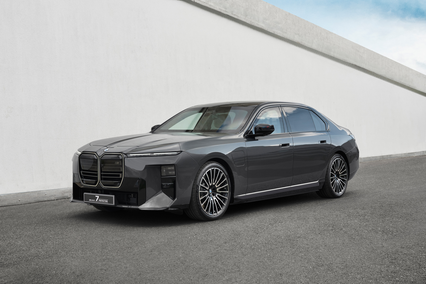 The BMW Concept 7 Protection Is the Latest Armored Luxury Car for People Who Live Dangerously - BimmerLife